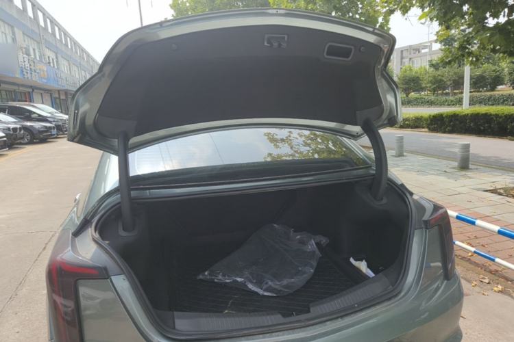 Used Cadillac CT5 2023 28T Luxury Edition (Standard Version) Trunk