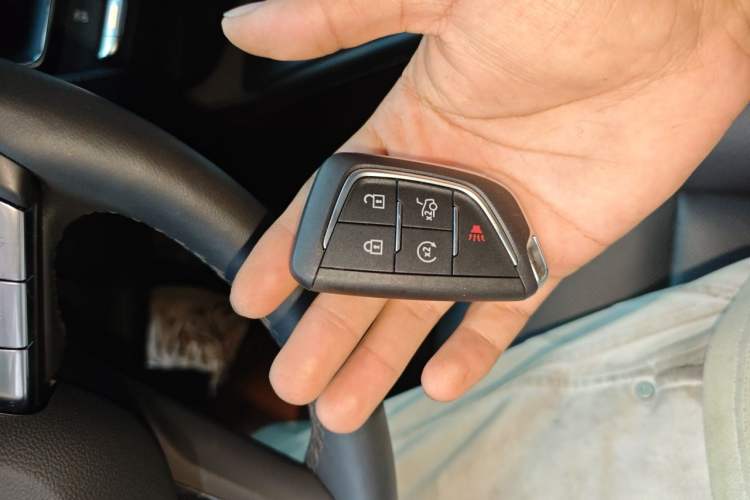 Used Cadillac CT5 2023 28T Prestige Model Vehicle Key
