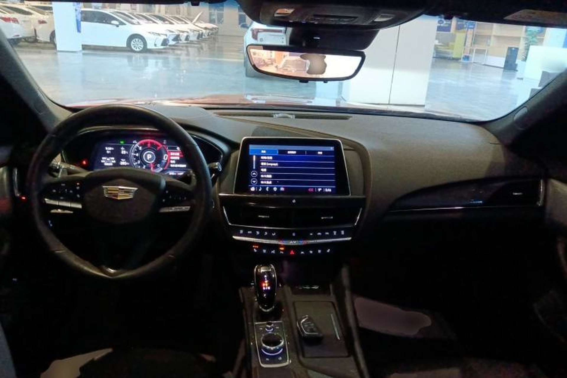 Used Cadillac CT5 2023 28T Platinum Edition Center Console