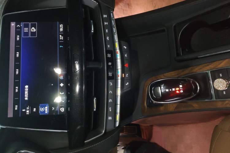 Used Cadillac CT5 2023 28T Prestige Model Audio And AC Panel