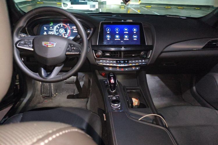 Used Cadillac CT5 2023 28T Luxury Edition (Standard Version) Center Console