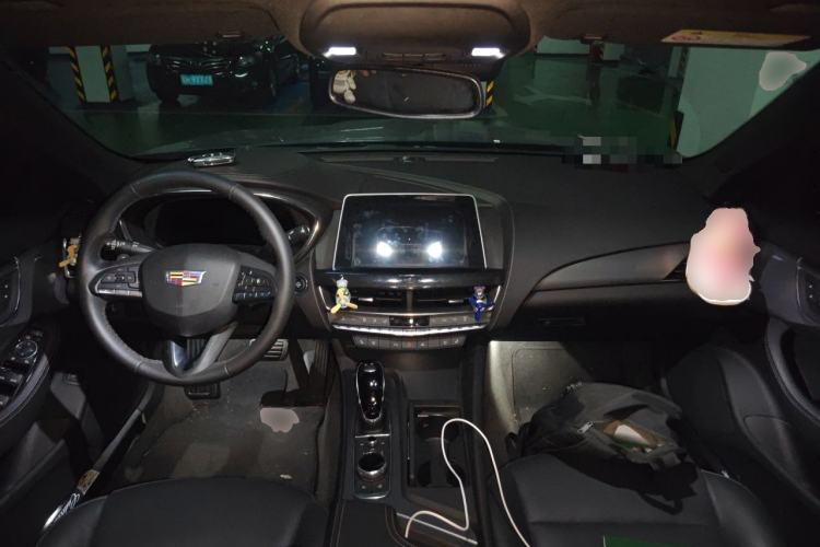 Used Cadillac CT5 2023 28T Luxury Edition (Standard Version) Center Console