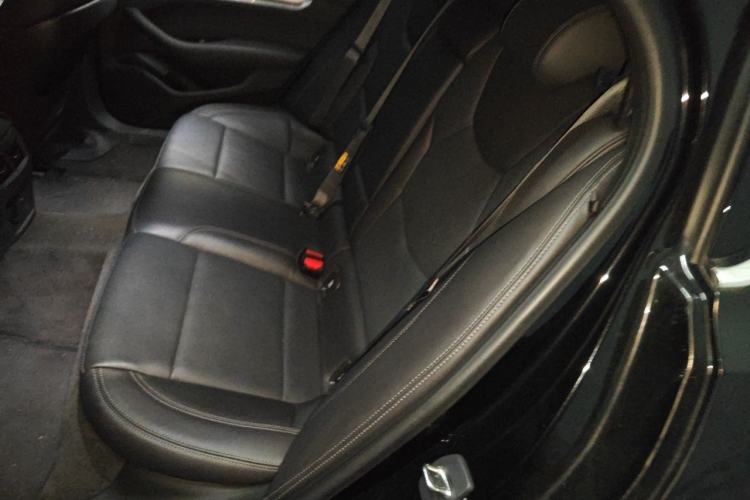 Used Cadillac CT5 2023 28T Luxury Edition (Standard Version) Left Rear Seat