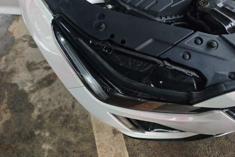 Used Cadillac CT5 2023 28T Prestige Model Right Front Headlight