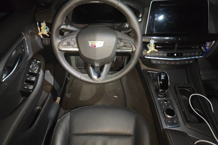 Used Cadillac CT5 2023 28T Luxury Edition (Standard Version) Steering Wheel
