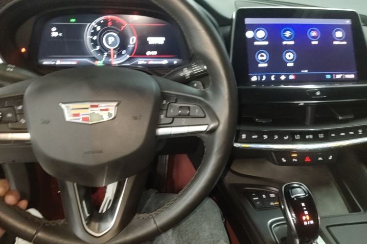 Used Cadillac CT5 2023 28T Prestige Model Center Console