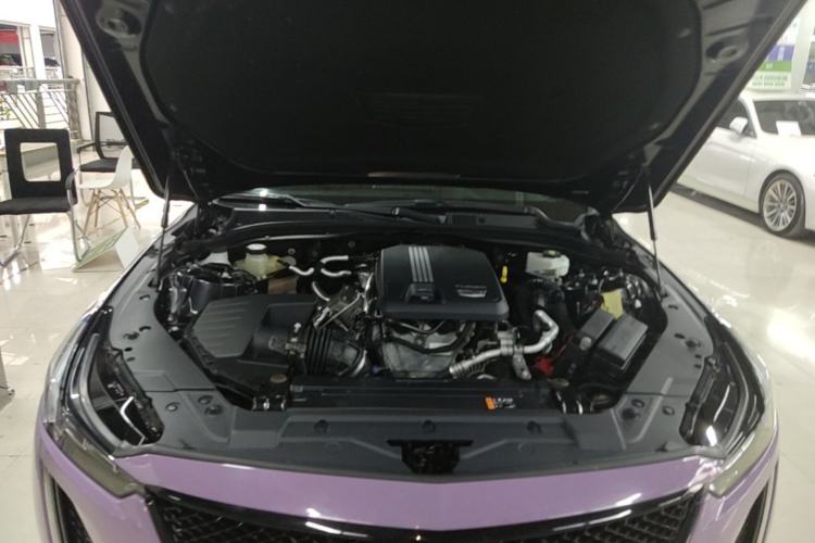 Used Cadillac CT5 2023 28T Prestige Model Engine Bay