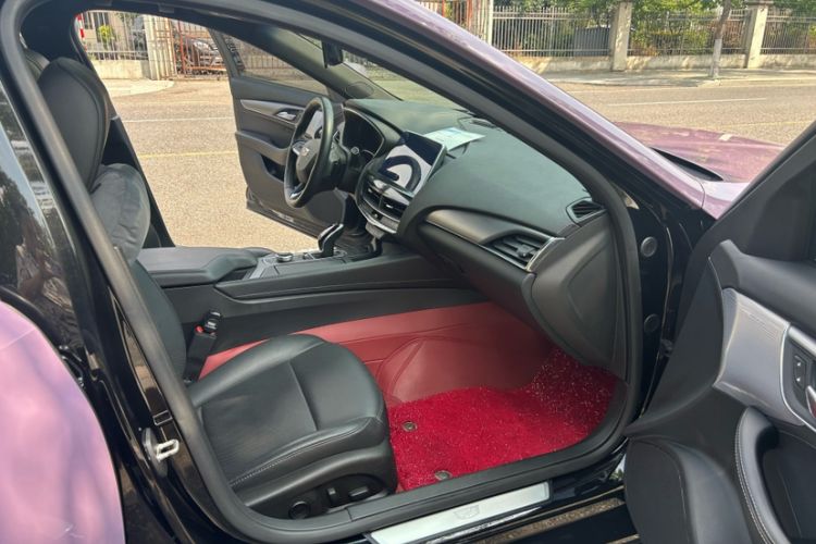 Used Cadillac CT5 2023 28T Prestige Model Interior 7