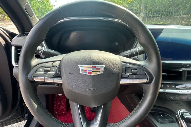 Used Cadillac CT5 2023 28T Prestige Model Interior 8