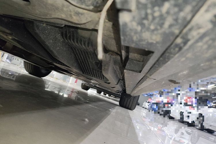 Used Cadillac CT5 2023 28T Prestige Model Left Side Sill