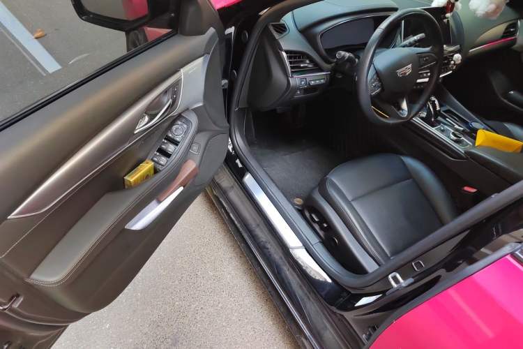 Used Cadillac CT5 2023 28T Prestige Model Driver Seat