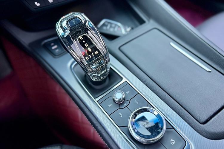 Used Cadillac CT5 2023 28T Luxury Edition (Standard Version) Gear Lever