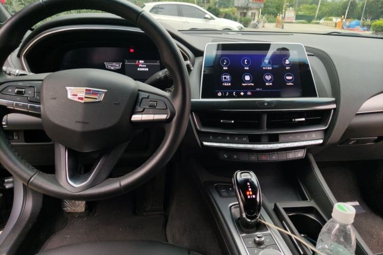 Used Cadillac CT5 2023 28T Luxury Edition (Standard Version) Center Console