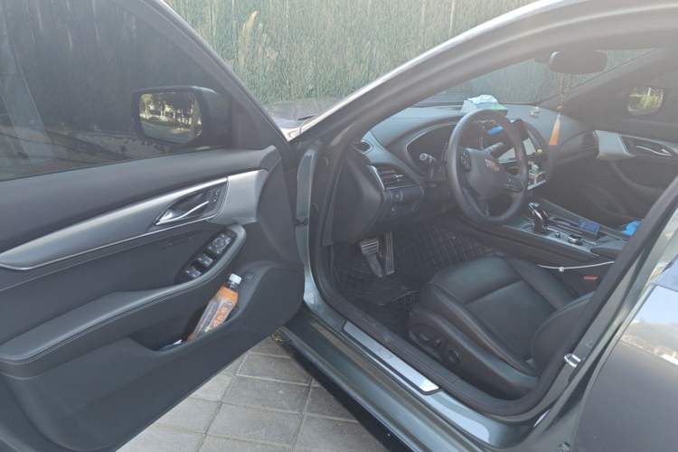Used Cadillac CT5 2023 28T Prestige Model Driver Seat