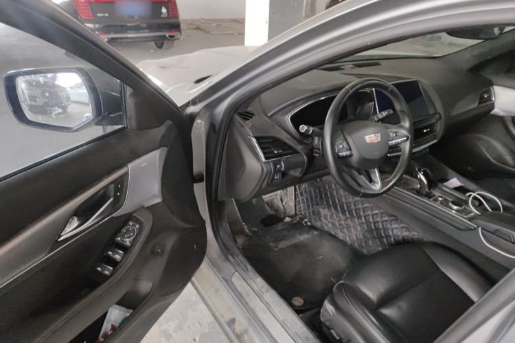 Used Cadillac CT5 2023 28T Luxury Edition (Standard Version) Driver Seat