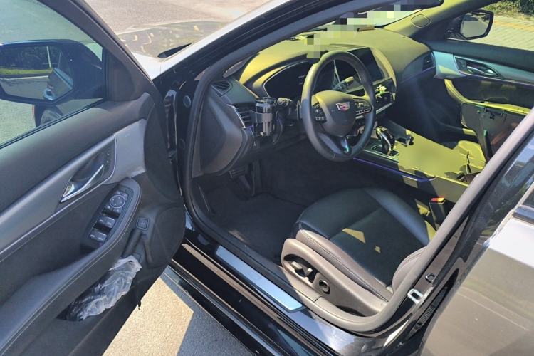 Used Cadillac CT5 2023 28T Luxury Edition (Standard Version) Driver Seat