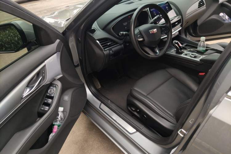 Used Cadillac CT5 2023 28T Luxury Edition (Standard Version) Driver Seat