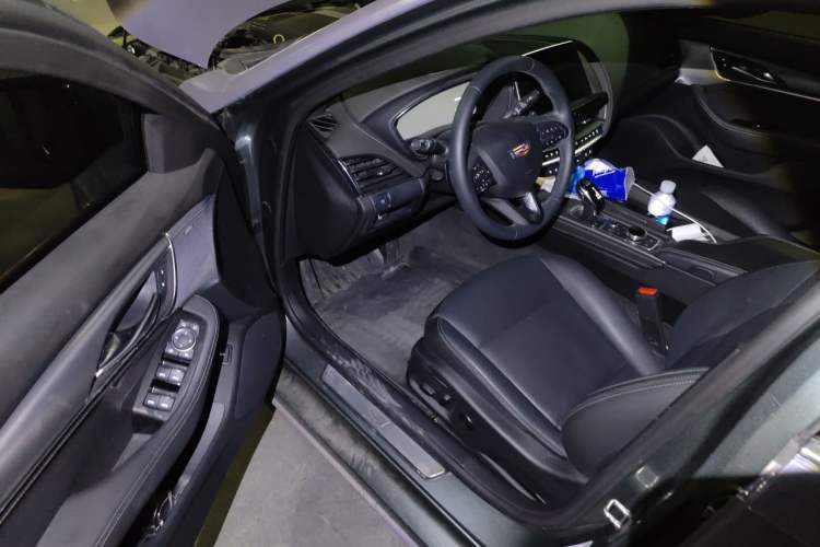 Used Cadillac CT5 2023 28T Luxury Edition (Standard Version) Driver Seat