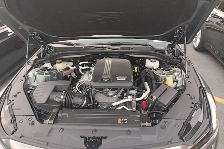 Used Cadillac CT5 2023 28T Luxury Edition (Standard Version) Engine Bay