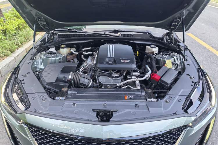 Used Cadillac CT5 2023 28T Luxury Edition (Standard Version) Engine Bay
