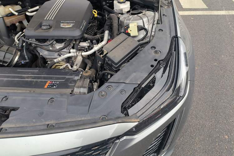 Used Cadillac CT5 2023 28T Luxury Edition (Standard Version) Engine Bay Left