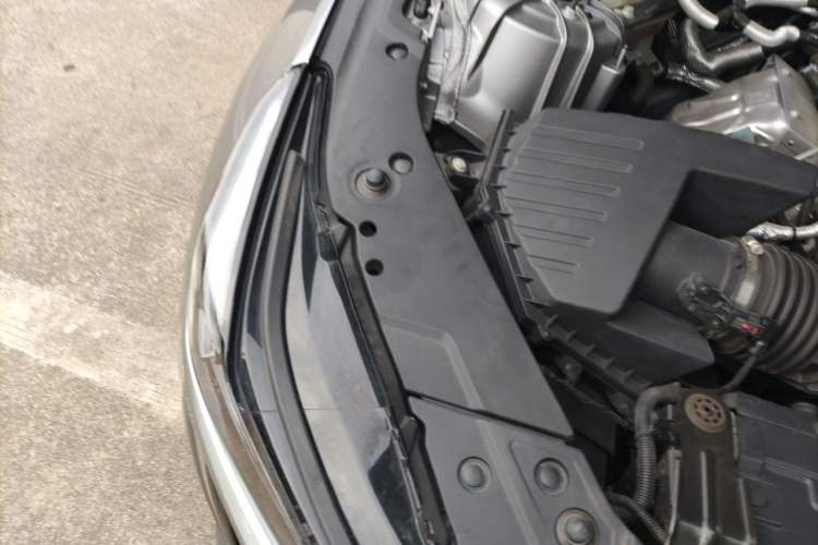 Used Cadillac CT5 2023 28T Luxury Edition (Standard Version) Engine Bay Right