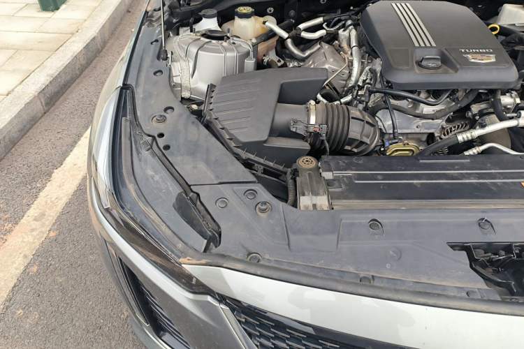 Used Cadillac CT5 2023 28T Luxury Edition (Standard Version) Engine Bay Right