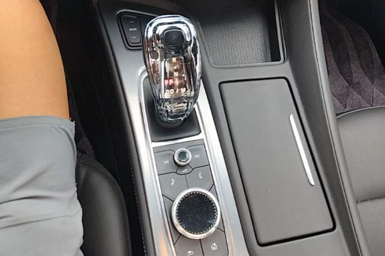Used Cadillac CT5 2023 28T Luxury Edition (Standard Version) Gear Lever