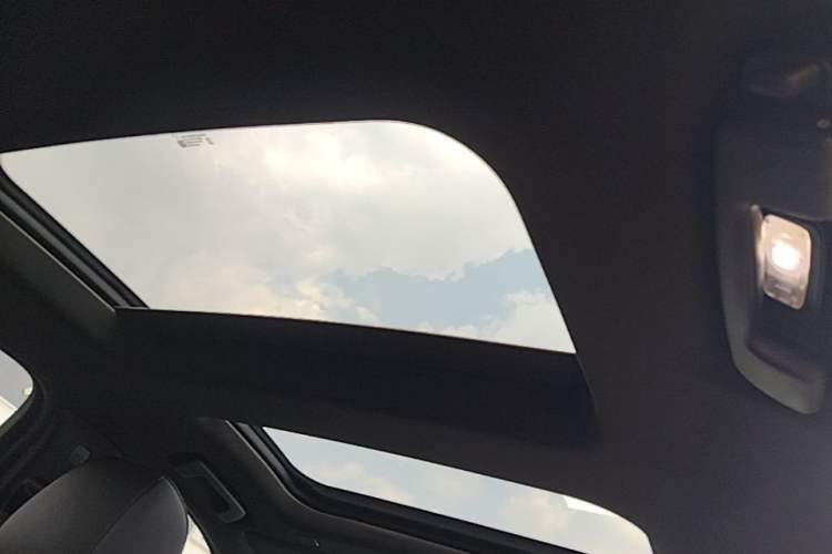 Used Cadillac CT5 2023 28T Luxury Edition (Standard Version) Headliner