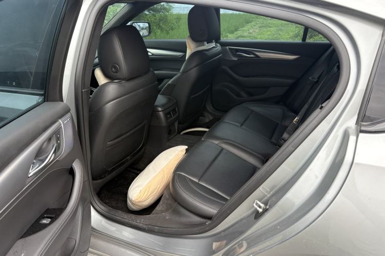 Used Cadillac CT5 2023 28T Prestige Model Interior 4
