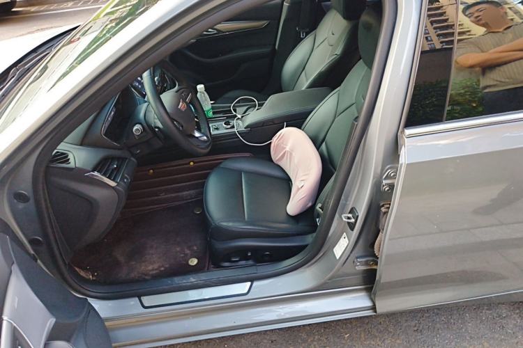 Used Cadillac CT5 2023 28T Luxury Edition (Standard Version) Left Front Seat
