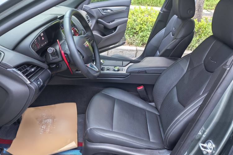 Used Cadillac CT5 2023 28T Luxury Edition (Standard Version) Left Front Seat