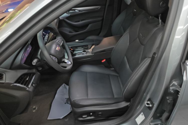 Used Cadillac CT5 2023 28T Luxury Edition (Standard Version) Left Front Seat