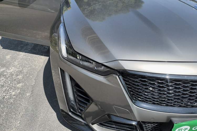 Used Cadillac CT5 2023 28T Luxury Edition (Standard Version) Right Front Headlight