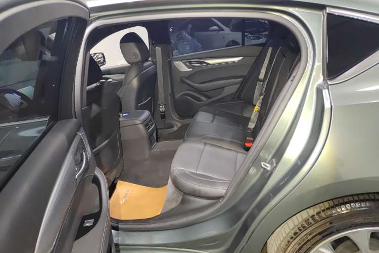 Used Cadillac CT5 2023 28T Luxury Edition (Standard Version) Right Rear Seat