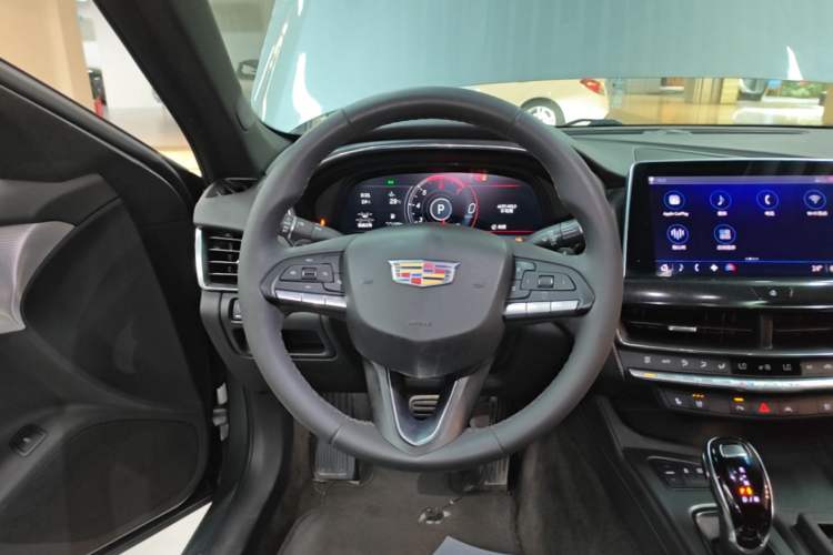 Used Cadillac CT5 2023 28T Luxury Edition (Standard Version) Steering Wheel