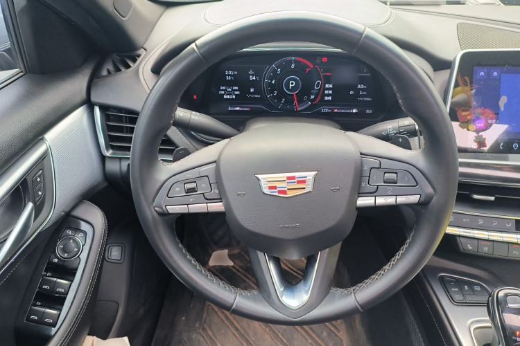 Used Cadillac CT5 2023 28T Luxury Edition (Standard Version) Steering Wheel