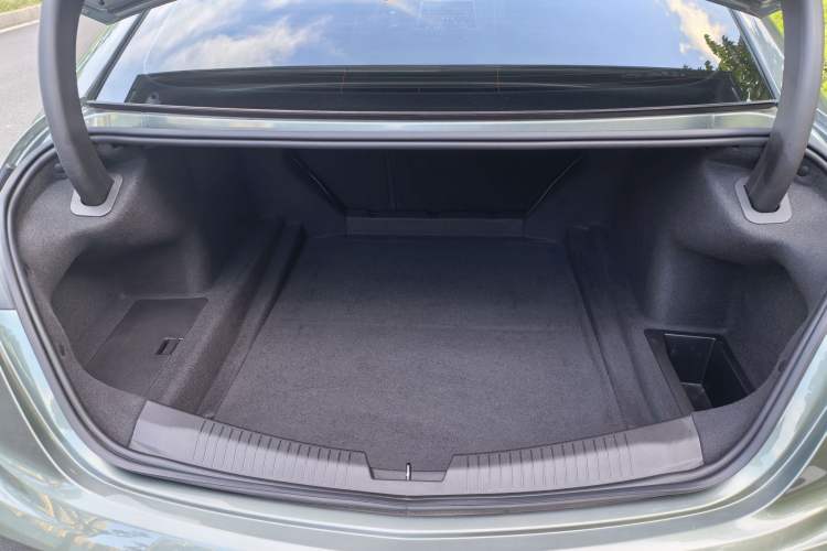 Used Cadillac CT5 2023 28T Luxury Edition (Standard Version) Trunk