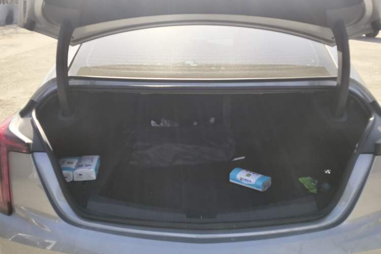 Used Cadillac CT5 2023 28T Luxury Edition (Standard Version) Trunk