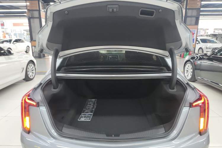Used Cadillac CT5 2023 28T Luxury Edition (Standard Version) Trunk