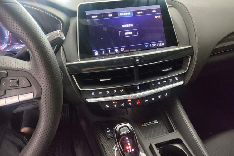 Used Cadillac CT5 2023 28T Platinum Edition Audio And AC Panel