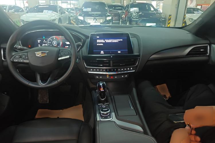 Used Cadillac CT5 2023 28T Luxury Edition (Standard Version) Center Console