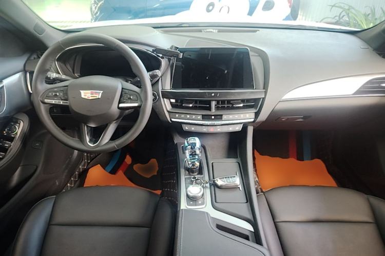Used Cadillac CT5 2023 28T Luxury Edition (Standard Version) Center Console