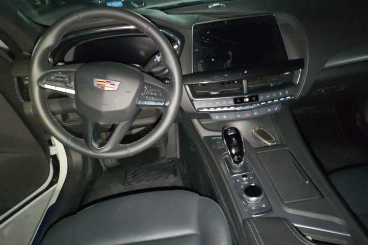 Used Cadillac CT5 2023 28T Luxury Edition (Standard Version) Center Console
