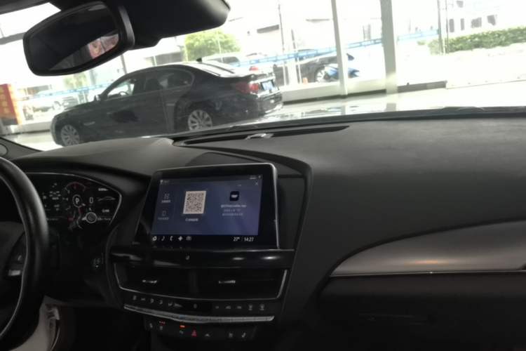 Used Cadillac CT5 2023 28T Luxury Edition (Standard Version) Center Console