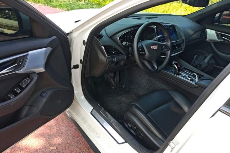 Used Cadillac CT5 2023 28T Luxury Edition (Standard Version) Driver Seat
