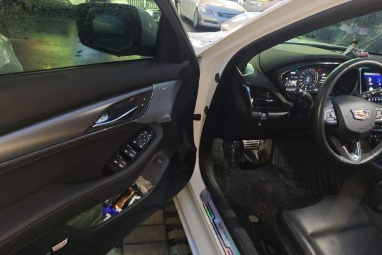 Used Cadillac CT5 2023 28T Luxury Edition (Standard Version) Driver Seat