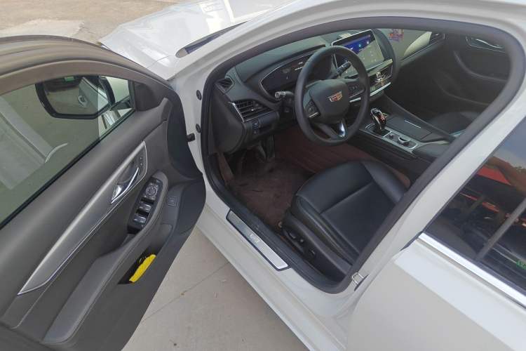 Used Cadillac CT5 2023 28T Luxury Edition (Standard Version) Driver Seat