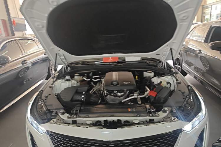 Used Cadillac CT5 2023 28T Luxury Edition (Standard Version) Engine Bay