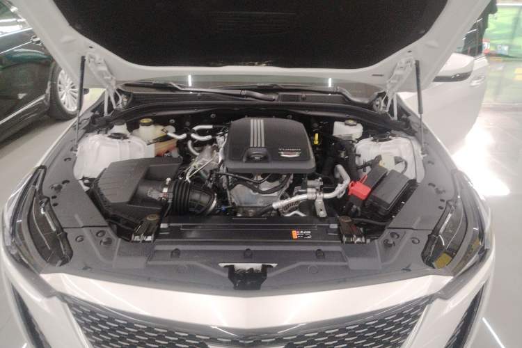 Used Cadillac CT5 2023 28T Luxury Edition (Standard Version) Engine Bay